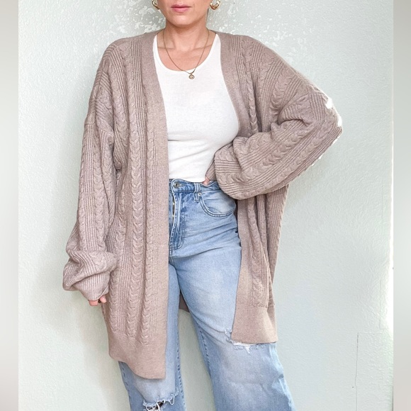 Cyrus Sweaters - Cyrus Long Oversized Cable Knit Sweater Cardigan Tan/Mauve Size Extra Large NWT